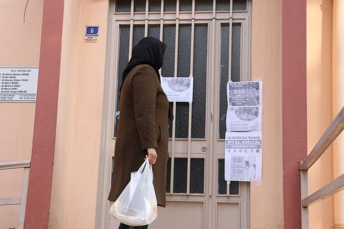 Aile hekimleri iş bırakınca Aile Sağlığı Merkezleri kapalı kaldı Aile hekimleri iş bırakınca Aile Sağlığı Merkezleri kapalı kaldı